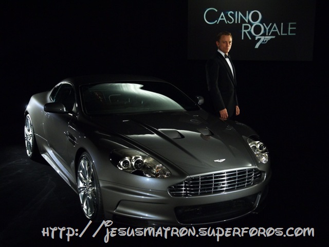 [2006-Aston-Martin-DBS-James-Bond-Casino-Royale-Daniel-Craig-1024x768[7].jpg]