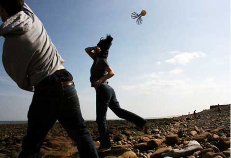 Lempar Kamera nya, Potret Gambarnya | Flee Camera | Kamera Lempar