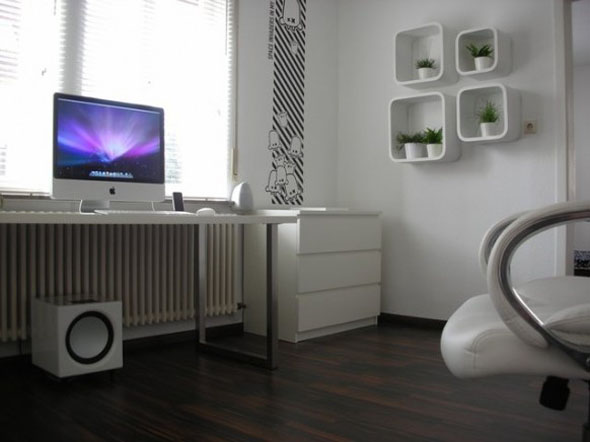 cool white home office mac decor design