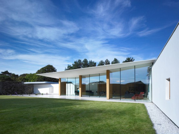 modern large glass garden house architecture design