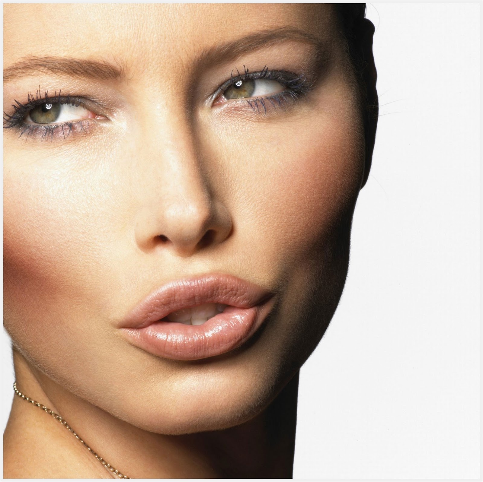 [Top-sexy-woman-girl-model-wallpaper.jpg]