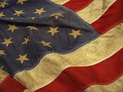 [old-american-flag1[2].jpg]