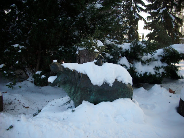 Figura hipopotama we wrocławskim zoo