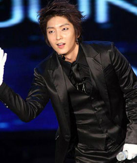 Lee Jun Ki ต้องควักเงินจ่ายค่าจัดคอนเสิร์ตเอง