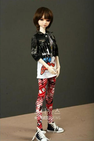 พบกับตุ๊กตา 2NE1 ในงาน Seoul Doll Fair