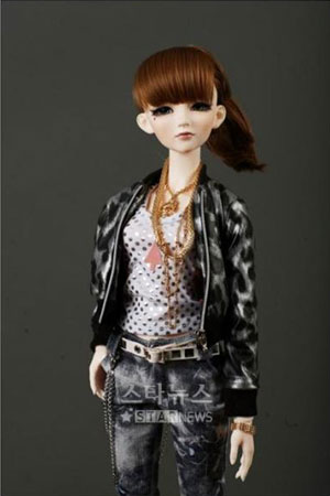 พบกับตุ๊กตา 2NE1 ในงาน Seoul Doll Fair
