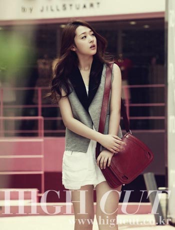 Sulli เกิร์ลกรุ๊ป f(x) ในนิตยสาร High Cut