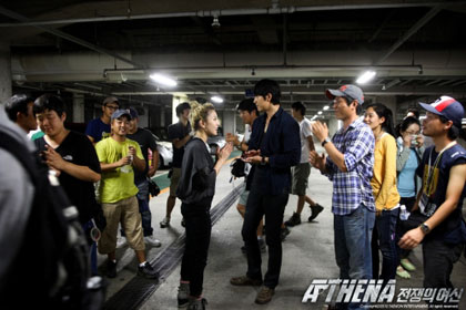 ภาพถ่าย BoA จากกองละคร Athena ในญี่ปุ่น