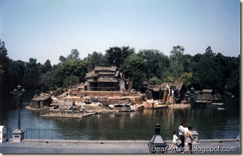 Fantasmic! Construction