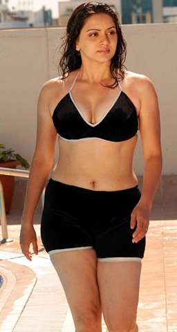 [Indian_Actress_Sex_Bikini_17[4].jpg]
