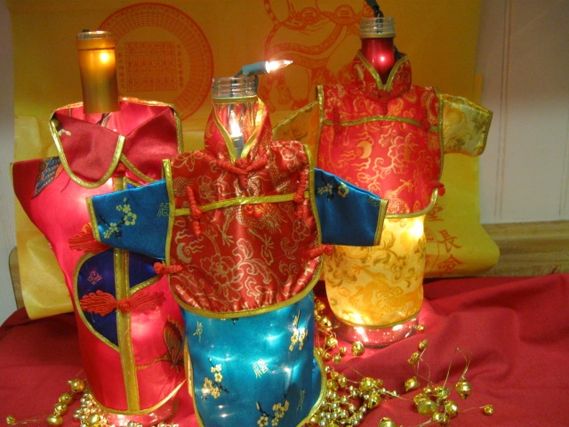 [Chinese New Year bottle coats 002[3].jpg]