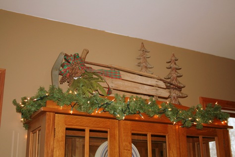 [ChristmasDecorating-19.jpg]