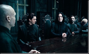 Ralph_Fiennes_as_Lord_Voldemort_and_Alan_Rickman_as_Severus_Snape_(Deathly_Hallows)