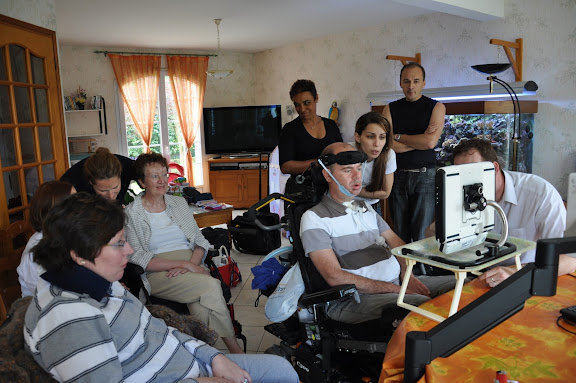Alain, Annie et Isabelle testent des outils de communication