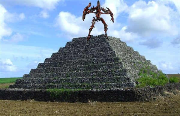 [mauritian_pyramids_the_fallen[7].jpg]
