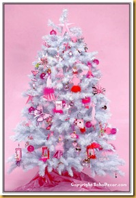 PinkHot_Ornaments_Tree-731446