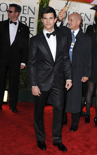 BEVERLY HILLS, CA - JANUARY 17:  Actor Taylor Lautner arrives at the 67th Annual Golden Globe Awards at The Beverly Hilton Hotel on January 17, 2010 in Beverly Hills, California.  (Photo by Steve Granitz/WireImage) *** Local Caption *** Taylor Lautner