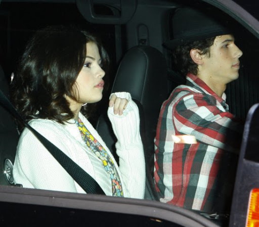 nick-selena-miley-WATW-BDLT-5.jpg