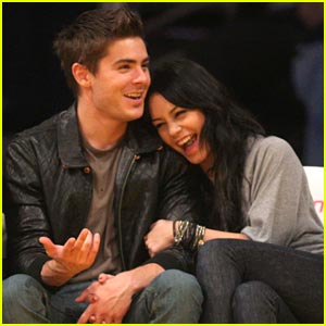 zac-efron-vanessa-hudgens-lakers.jpg