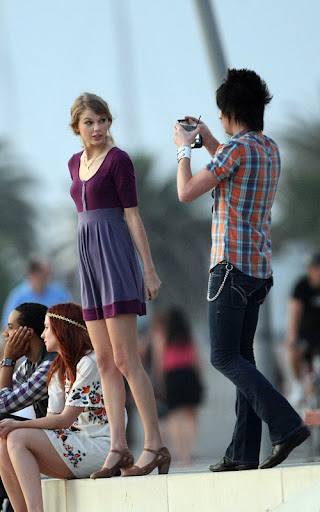 taylor-swift-020910-2.jpg