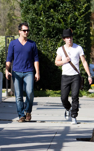 Los Angeles, CA - Nick Jonas seed having a relaxing day and catching up with a pal over some lunch at a L.A. eatery this afternoon.  The teen heartthrob later grabbed an iced coffee at his local Starbucks and kept it cool when some fans spotted him under his fedora hat.GSI Media      February 12, 2010Steve Ginsburg310 505-8447323 423-9397323 656-2486Keith Stockwell310 261-8649sales@ginsburgspalyinc.comginsburgspalyinc@gmail.comsteve@ginsburgspalyinc.comkeith@ginsburgspalyinc.com