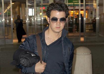 kevin-jonas-jfk-man.jpg