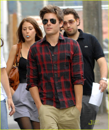 zac-efron-amanda-crew-07.jpg