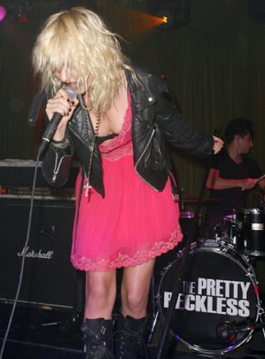 taylor-momsen-16.jpg