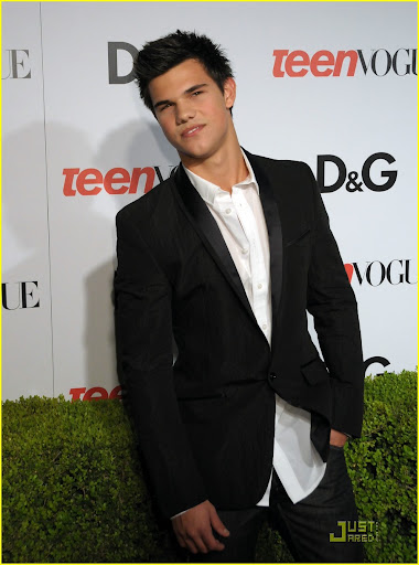 taylor-lautner-teen-vogue-04.jpg