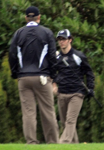 jonas-brothers-dublin-golfing-3.jpg