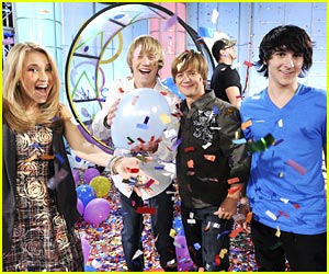 emily-osment-mitchel-musso-showdown.jpg
