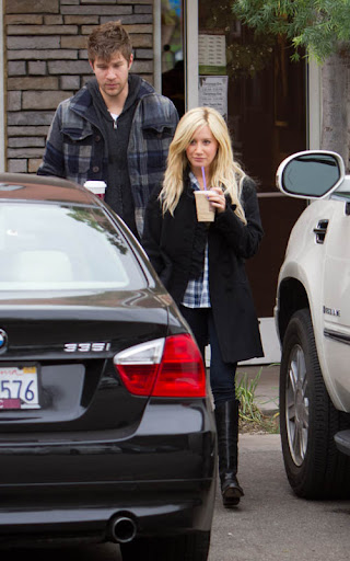 *EXCLUSIVE* Toluca Lake, CA - Ashley Tisdale spent the day after Christmas with her family and her handsome and polite boyfriend, Scott Speer.  After having breakfast at a local cafe, Ashley and Scott grabbed a quick coffee drink from Starbucks to help them jumpstart the day.  GSI Media      December 26, 2009  Steve Ginsburg 310 505-8447 323 423-9397 323 656-2486 Keith Stockwell 310 261-8649 sales@ginsburgspalyinc.com ginsburgspalyinc@gmail.com steve@ginsburgspalyinc.com keith@ginsburgspalyinc.com