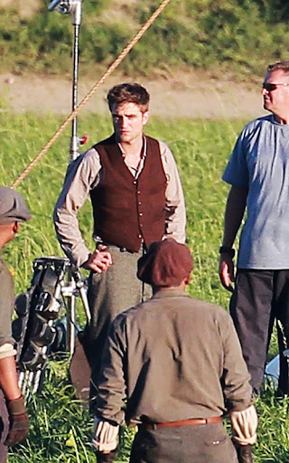 robert-pattinson-060410-4.jpg