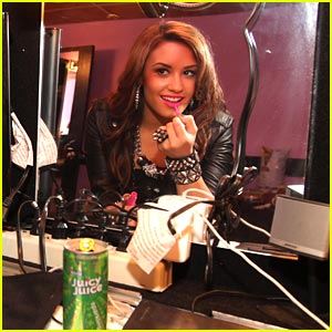 demi-lovato-juicy-juice.jpg
