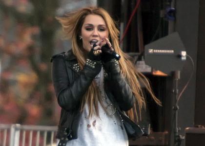 miley-cyrus-bellevue-microsoft.jpg