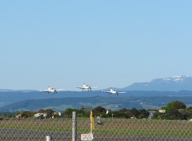 [IMG_2432landing[6].jpg]