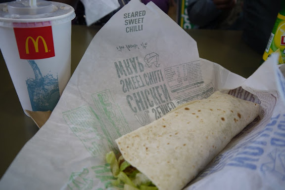 香港無的 chicken wrap.