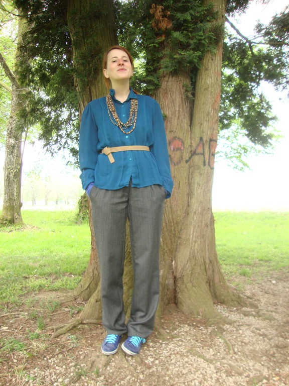 [vintage blue blouse and belt; Oviesse pants; Graceland shoes (3)[3].jpg]