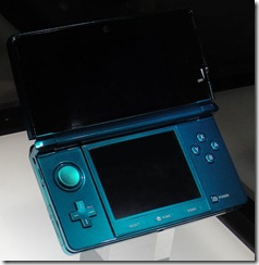 584px-Blue_Nintendo_3DS_at_E3_2010