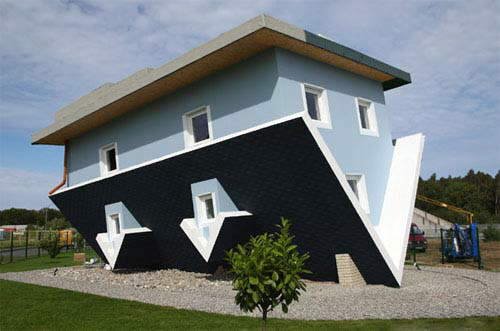 Image Dimension: 500x331 Upside Down House in Germany