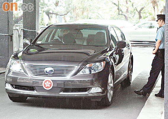 Image Dimension: 567x400 Presidential Cars from around the Globe... See which President drives what car!