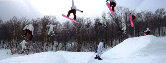Great Burst-Mode Photography: Ice Skating, Diving, Skateboarding, Biking, Paragliding, Skiing