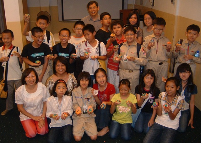[JCMD12classwcakes4.jpg]