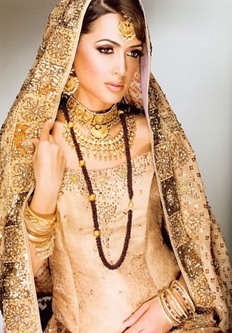 [Indian bridal makeup, jewellery & bridal dress 2[3].jpg]