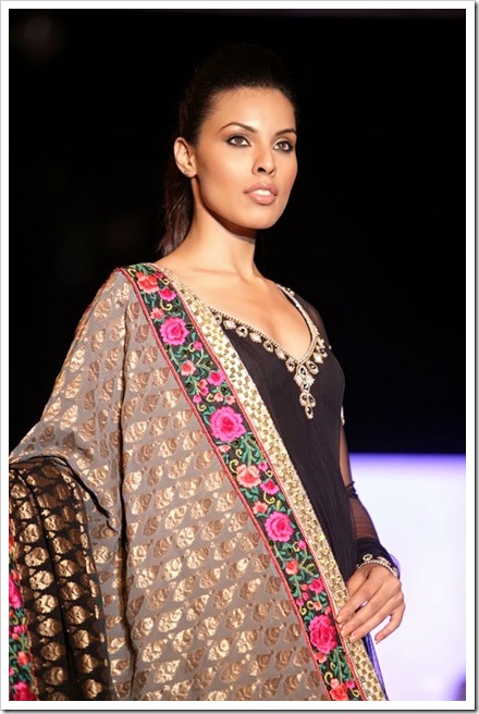 Manish malhotra Gitanjali Fashion Show by Manish Malhotra