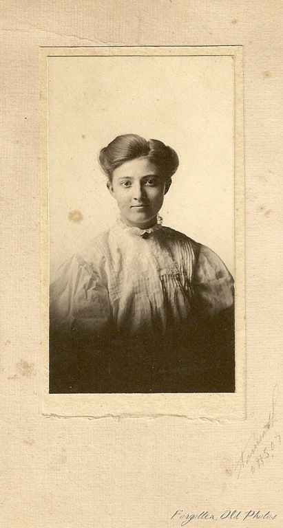 [Grad card Lake park Antiques[10].jpg]