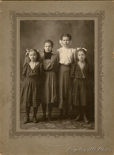 Runneborg sisters DL Antiques Runneborg sisters DL Antiques