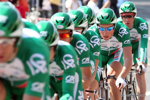 IMAGE: http://lh6.ggpht.com/_6Jdf5m6qU3Y/S1jWKnFXDmI/AAAAAAAABfI/vcikCENIdc0/IMG_3725%20copia%203.jpg