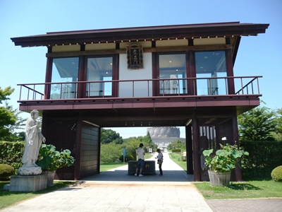 [4. ushiku daibutsu entrada[5].jpg]