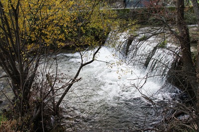 [Castelo Novo - cachoeira na ribeira da Alpreada[5].jpg]